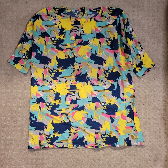 ASOS Noisy May oversized smock dress in multi abstract print - Picture 3 of 7